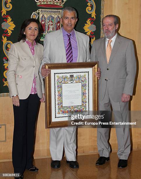 Rosa Aguilar, Paco Valladares and Fernando Rodriguez Villalobos attend the Seville Golden Medal Ceremony at Seville Province Day on May 23, 2010 in...