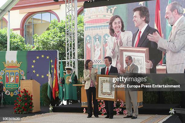 Rosa Aguilar, Raphael and Fernando Villalobos attend the Seville Golden Medal Ceremony at Seville Province Day on May 23, 2010 in Seville, Spain.