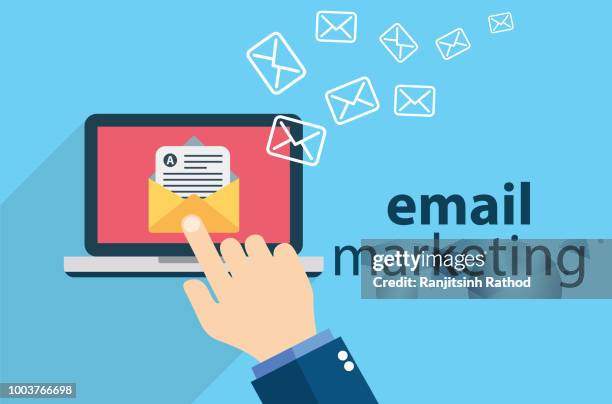 stockillustraties, clipart, cartoons en iconen met e-mailmarketing - verzenden