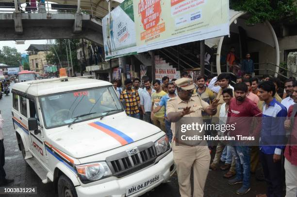 Kalyan RTO chief Sanjay Sasane visits an auto stand at Dombivli station, motivates them to take an oath towards following all the norms while plying...