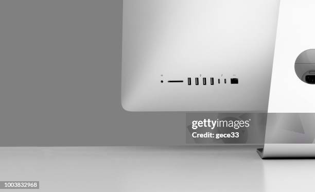 Computer Mouse Rear View Wireless Mouse Photos and Premium High Res Pictures - Getty Images