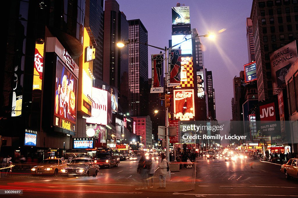 TIMES SQUARE AT NIGHT IN NEW YORK