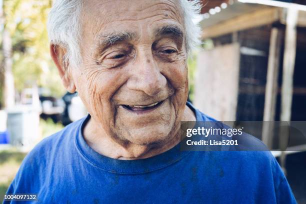 90 jaar oude en actief - italiaanse etniciteit stockfoto's en -beelden