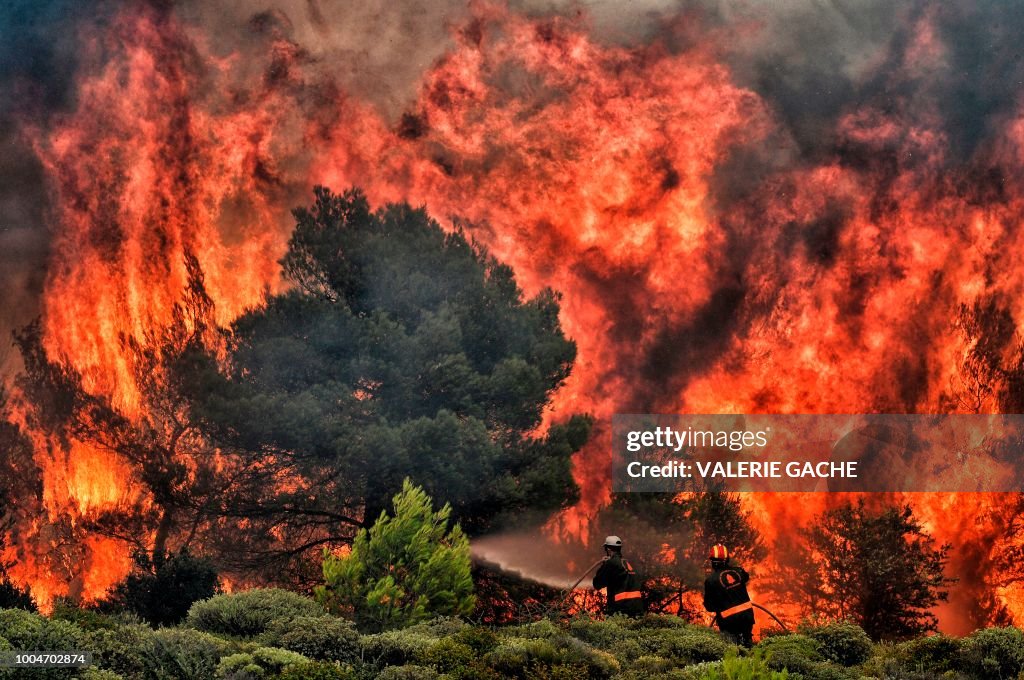 TOPSHOT-GREECE-FIRE