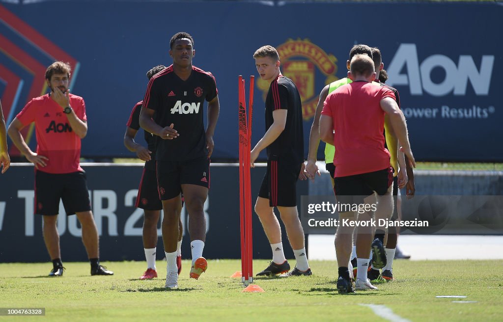 Manchester United Pre-Season Training and Press Conference