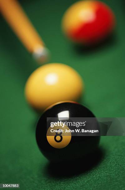 sport/8 ball pool - 8 ball pool stock pictures, royalty-free photos & images