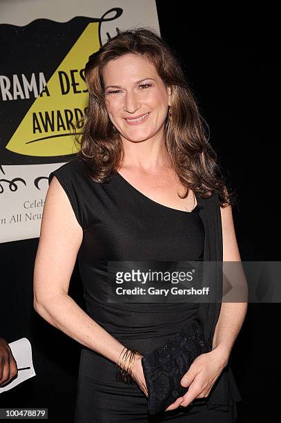Actress Anna Gasteyer arrives at the 55th Annual Drama Desk Awardsat the FH LaGuardia Concert Hall at Lincoln Center on May 23, 2010 in New York City.