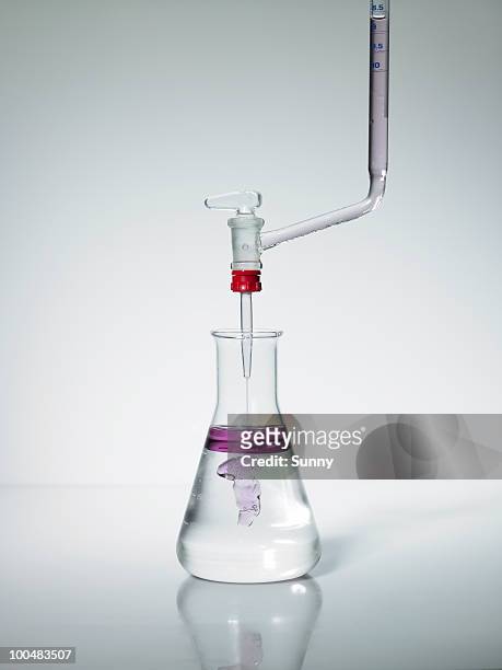 chemistry flask. - pallone di vetro foto e immagini stock