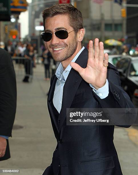 Actor Jake Gyllenhaal visits "Late Show With David Letterman" at the Ed Sullivan Theater on May 24, 2010 in New York City.