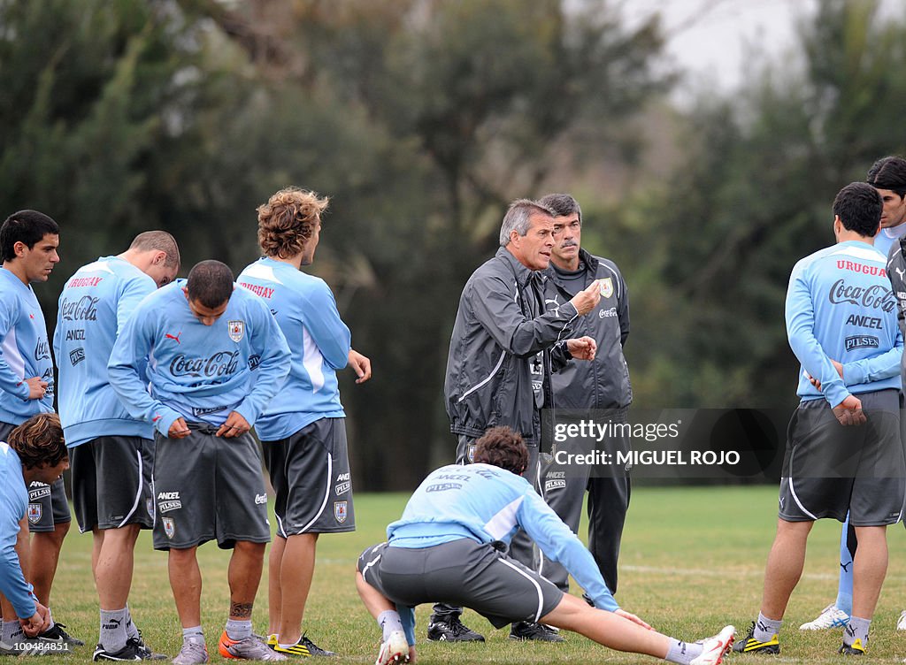 Uruguay's national football team coach,