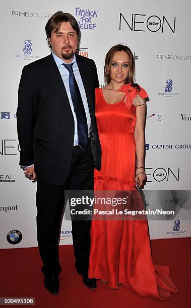 Pavel and Julia Kosov arrive at the NEON Charity Gala in aid of the IRIS Foundation at the Capital City on May 24, 2010 in Moscow, Russia.