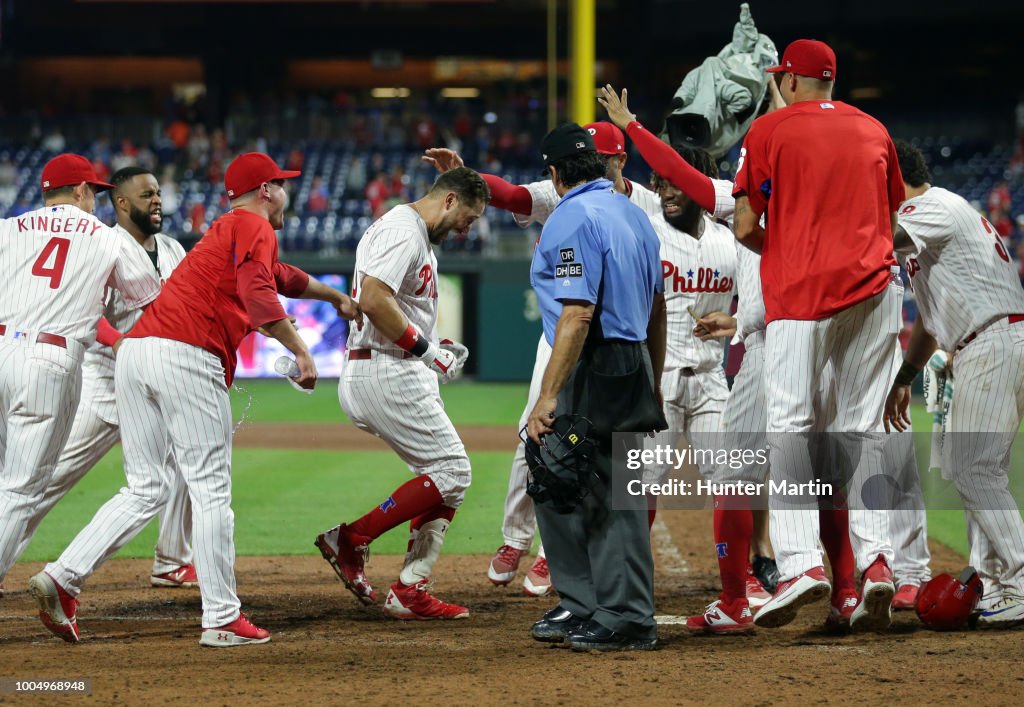 Los Angeles Dodgers v Philadelphia Phillies