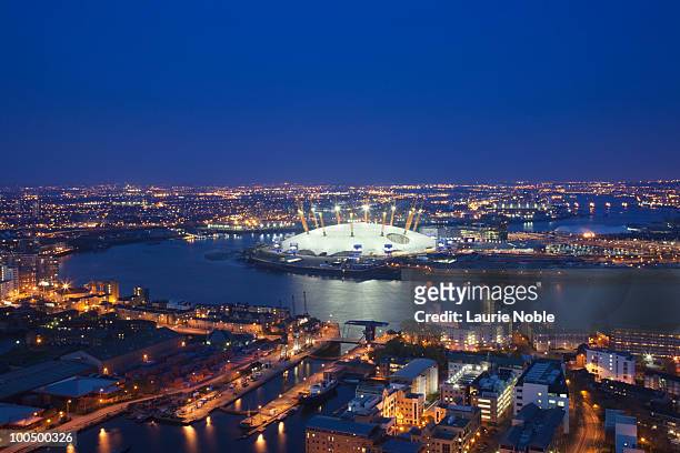 river thames, the millennium dome and east london  - the o2 england stock pictures, royalty-free photos & images