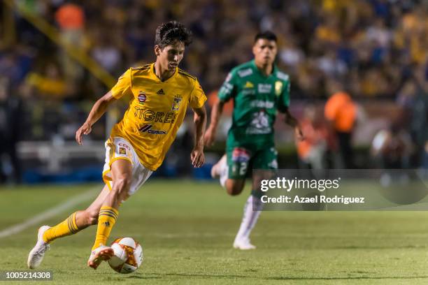 Jurgen Damm of Tigres drives the ball during the 1st round match between Tigres UANL and Leon as part of the Torneo Apertura 2018 Liga MX at...