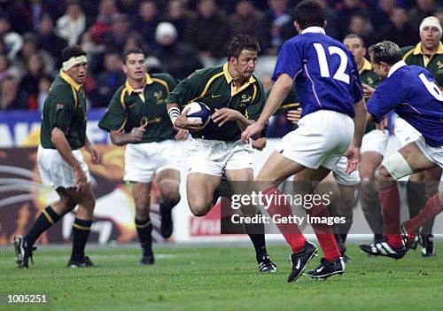 Bob Skinstad of South Africa looks to make a break, during the Test Match of South Africa v France in the Springboks Tour held at Stade de France,...