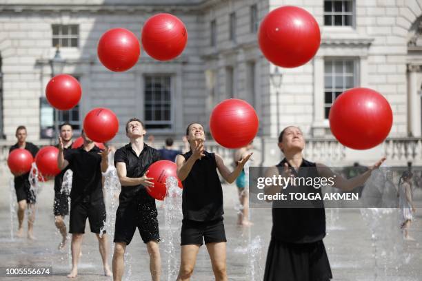 Juggled Juggling Balls In The Air Photos and Premium High Res Pictures - Getty ...