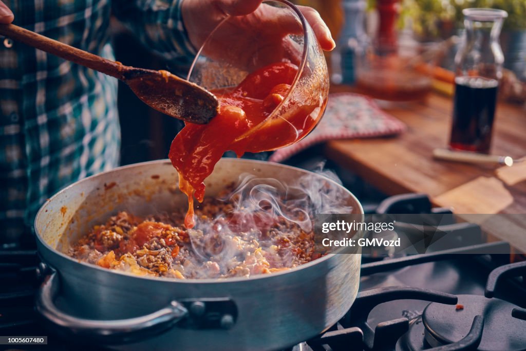 Preparar la boloñesa de espaguetis caseros