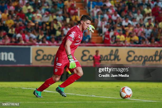 Hugo Gonzalez of Necaxa looks the ball during the 1st round match between Necaxa and America as part of the Torneo Apertura 2018 Liga MX at Victoria...