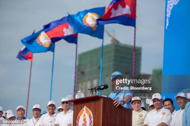 Hun San 1,597 President Of Cambodia Hun Sen Stock Photos, High-Res Pictures ...
