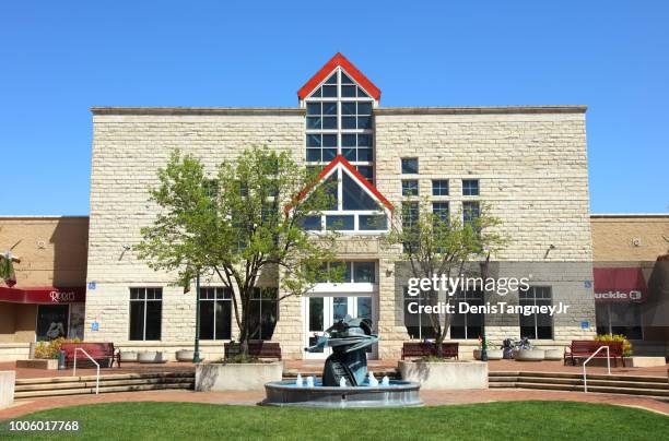 manhattan town center - manhattan kansas stock pictures, royalty-free photos & images