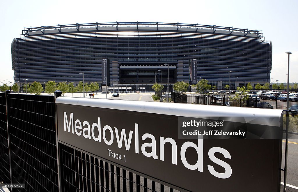 NFL Chooses New Meadowlands Stadium To Host 2014 Super Bowl