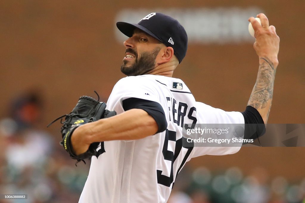 Cleveland Indians v Detroit Tigers