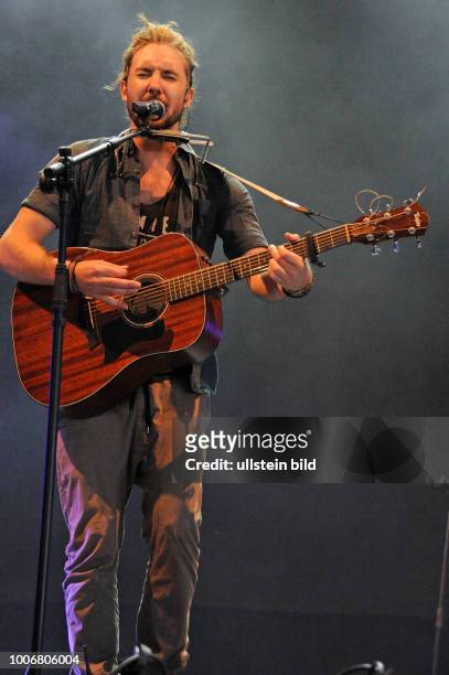 Jeremy Loops, buergerlich Jeremy Hewitt - der suedafrikanische Singer-Songwriter und Umweltaktivist bei einem Konzert auf dem A Summer´s Tale Open...