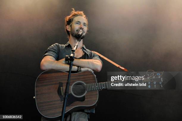 Jeremy Loops, buergerlich Jeremy Hewitt - der suedafrikanische Singer-Songwriter und Umweltaktivist bei einem Konzert auf dem A Summer´s Tale Open...