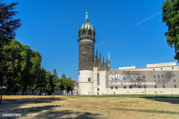 all saints' church - lutherstadt wittenberg, germany - lutherstadt wittenberg stock-fotos und bilder