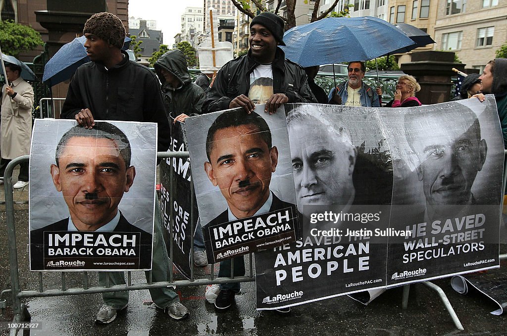 Anti-War Demonstrators Protest Obama's Fundraiser Visit To San Francisco