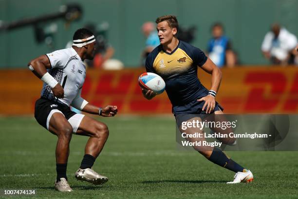 Santiago Alvarez of Argentina competes against Fiji during day two of the Rugby World Cup Sevens at AT&T Park on July 21, 2018 in San Francisco,...