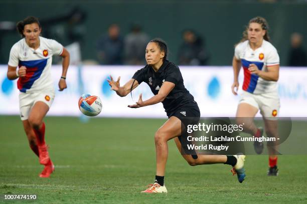 Tyla Nathan-Wong of New Zealand passes the ball against France during the Championship final match on day two of the Rugby World Cup Sevens at AT&T...