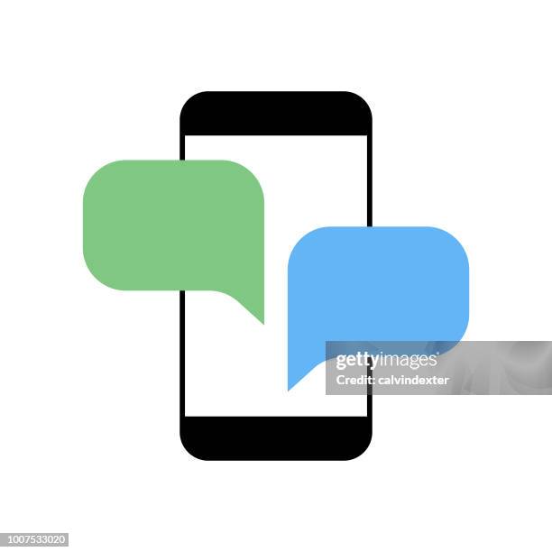 stockillustraties, clipart, cartoons en iconen met slimme telefoon met tekstballonnen - sms'en