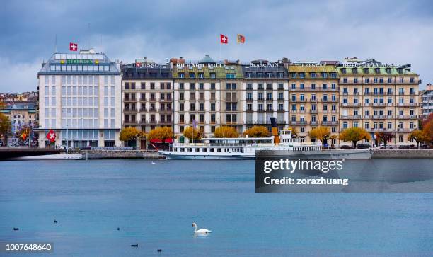 the buildings at lake geneva riverbank, geneva, switzerland - geneva location imagens e fotografias de stock