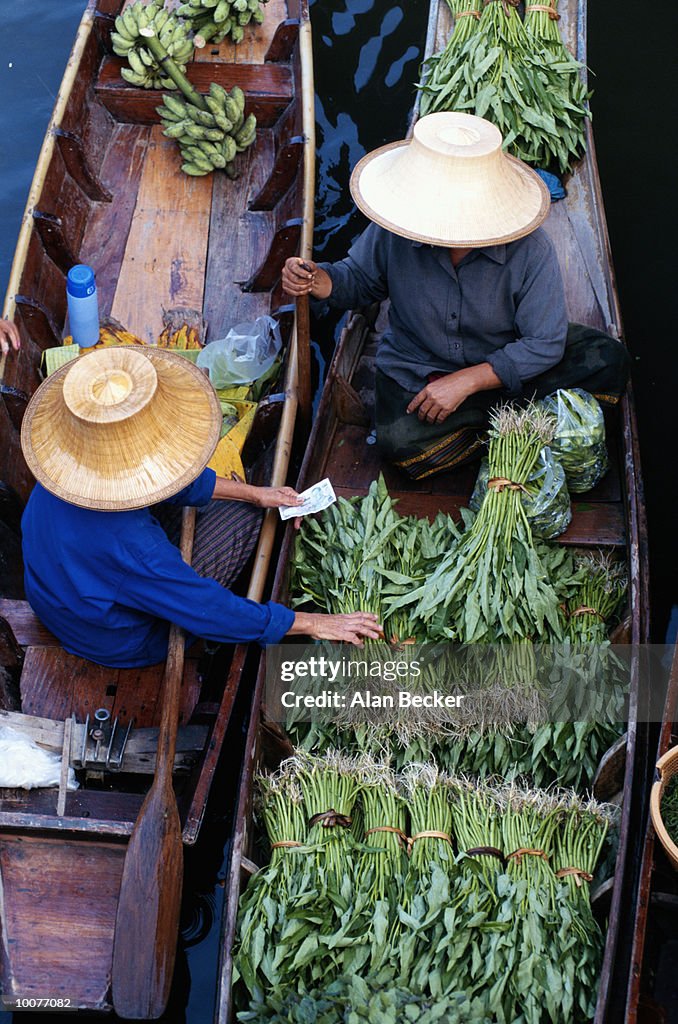 FLOATING MARKET NEAR BANGKOK, THAILAND