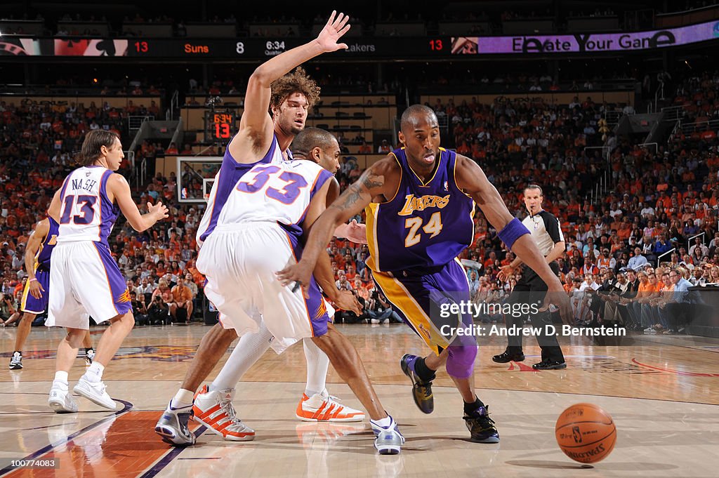 Los Angeles Lakers v Phoenix Suns, Game 4