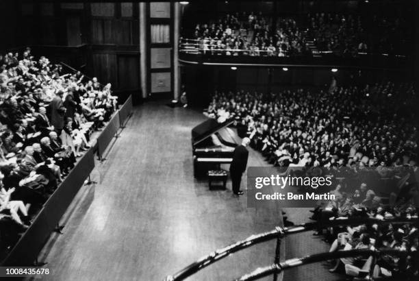 Polish pianist Arthur Rubenstein in concert Toronto, Canada 1966.