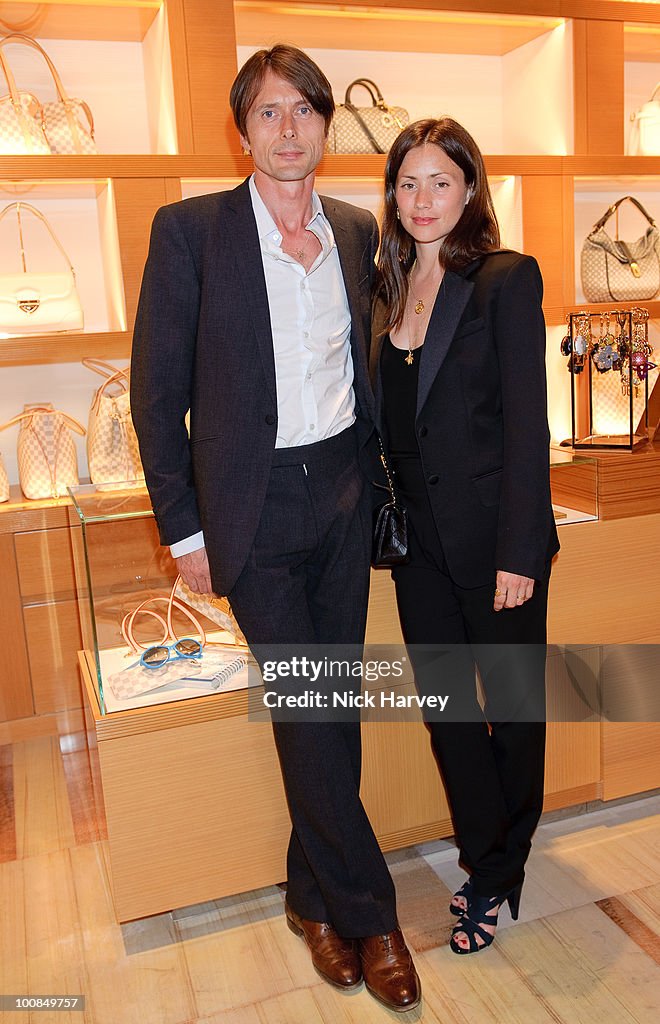 Brett Anderson from Suede and his wife Jodie Anderson attend the... News Photo Getty Images