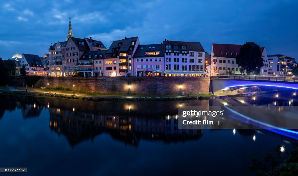 Ulm, 夜晚的地平線