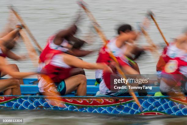 dragon boat races in taiwan, taipei. - dragon boat racing stock pictures, royalty-free photos & images