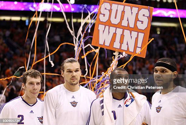 Goran Dragic, Louis Amundson, Leandro Barbosa and Jared Dudley of the Phoenix Suns celebrate after defeating the Los Angeles Lakers 106-115 in Game...