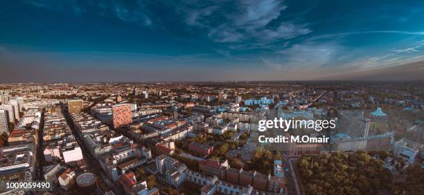 berlin - berlin luftaufnahme stock-fotos und bilder