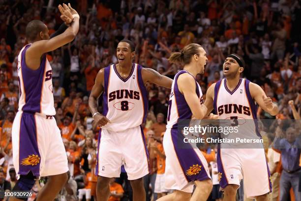 Leandro Barbosa, Channing Frye, Louis Amundson and Jared Dudley of the Phoenix Suns celebrate after Dudley hit a 3 point shot against the Los Angeles...