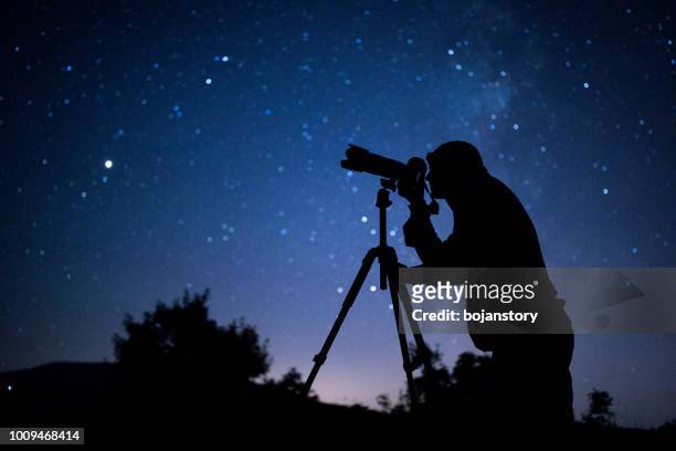 fotografo astrale - astronomia foto e immagini stock