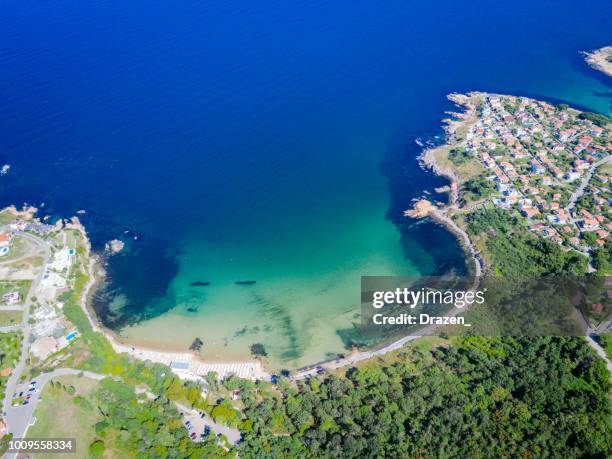 wunderschöne küste am schwarzen meer im sommer - bulgarien stock-fotos und bilder