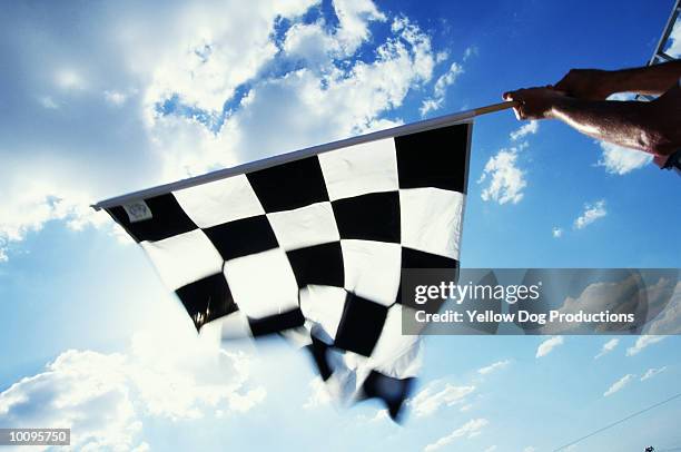 racing flags - checkered flag stock-fotos und bilder
