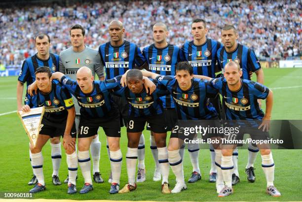 Inter Milan team group before the start of the UEFA Champions League Final match between Bayern Munich and Inter Milan at the Estadio Santiago...