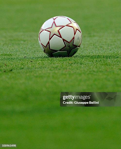 Official Match Ball during the UEFA Champions League Final match between FC Bayern Muenchen and Inter Milan at Bernabeu on May 22, 2010 in Madrid,...
