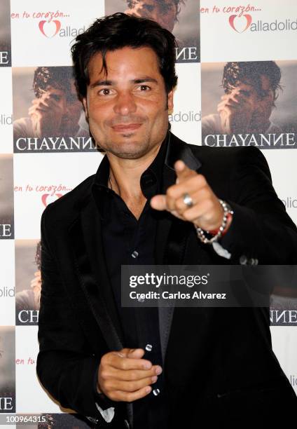 Singer Chayanne presents his new album "No Hay Imposible" at the Palacio de los Deportes on May 26, 2010 in Madrid, Spain.