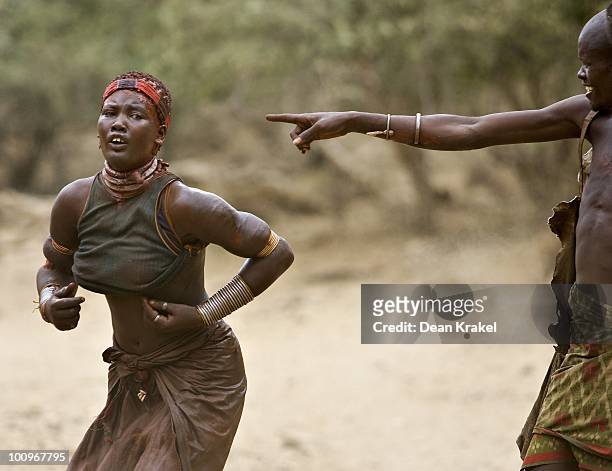 Woman of the Hamar Tribe is teased by Lingo Arte, who will participate in a Bull Jumping ceremony in the village of Unga Bayno. The woman wants to be...